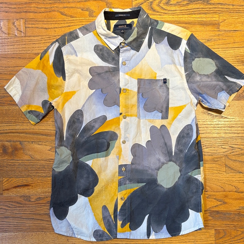 Roark Shirt Sleeve Button Up Shirt small